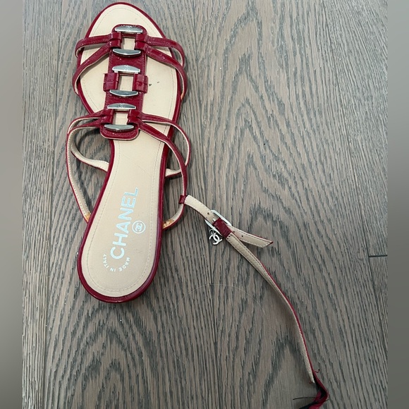 Genuine Channel Red Sandal Flat!' - Picture 4 of 8